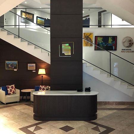 Edelweiss Art Hotel Oelan-bator Buitenkant foto