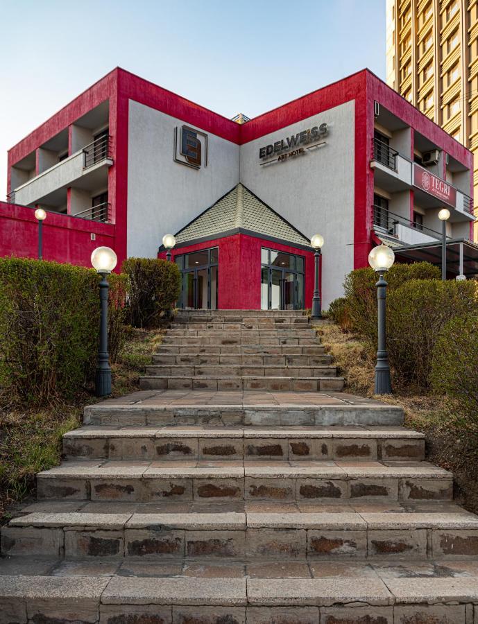 Edelweiss Art Hotel Oelan-bator Buitenkant foto